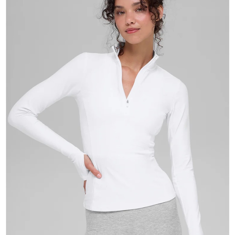ALO Women's White Long Sleeve Top